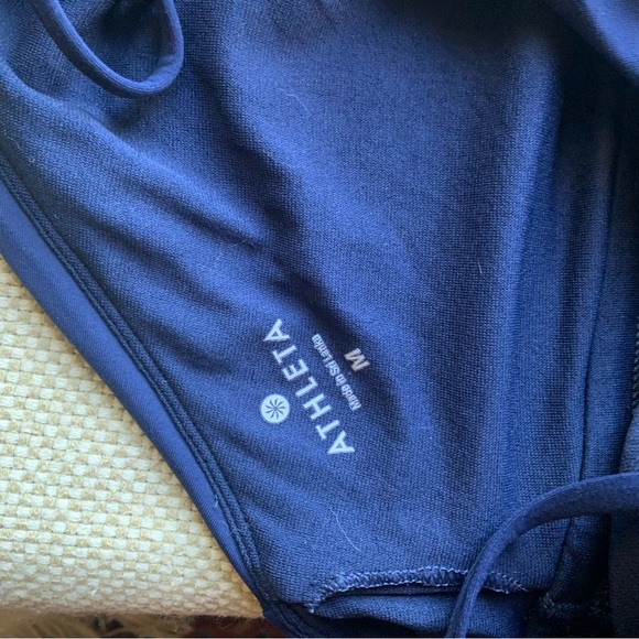 Women’s Medium Navy Athleta Halter Swim top - Picture 9 of 9